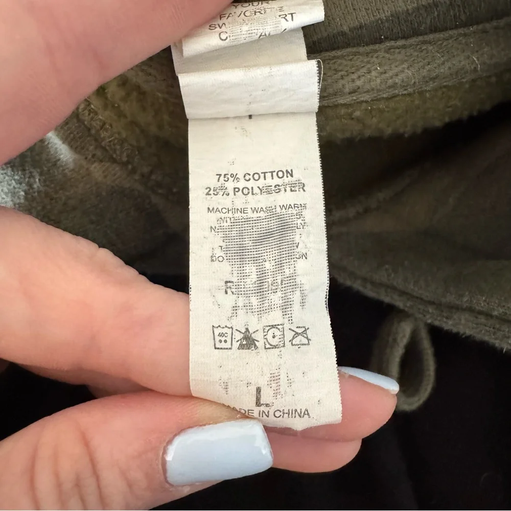 Blake Shelton Camouflage Hoodie - Picture 5 of 5